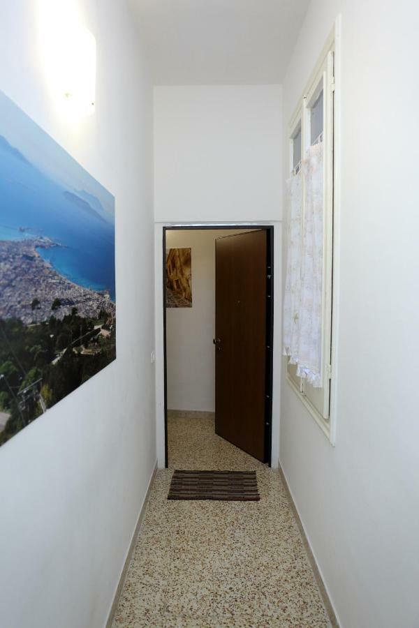 Appartamenti Al Porto Trapani Extérieur photo